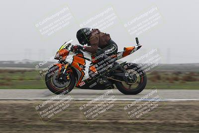 media/Nov-30-2025-TrackDaz (Sun) [[d8b22663df]]/B Group/Session 5 (Wheelie Bump)/